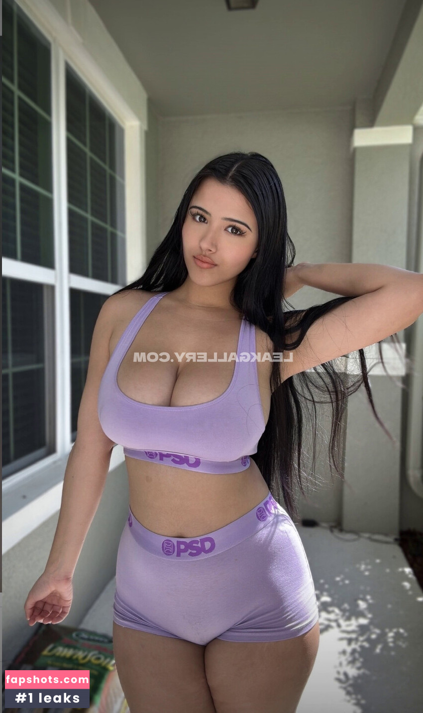 Tabitha Look Of Sky gallery photo #18