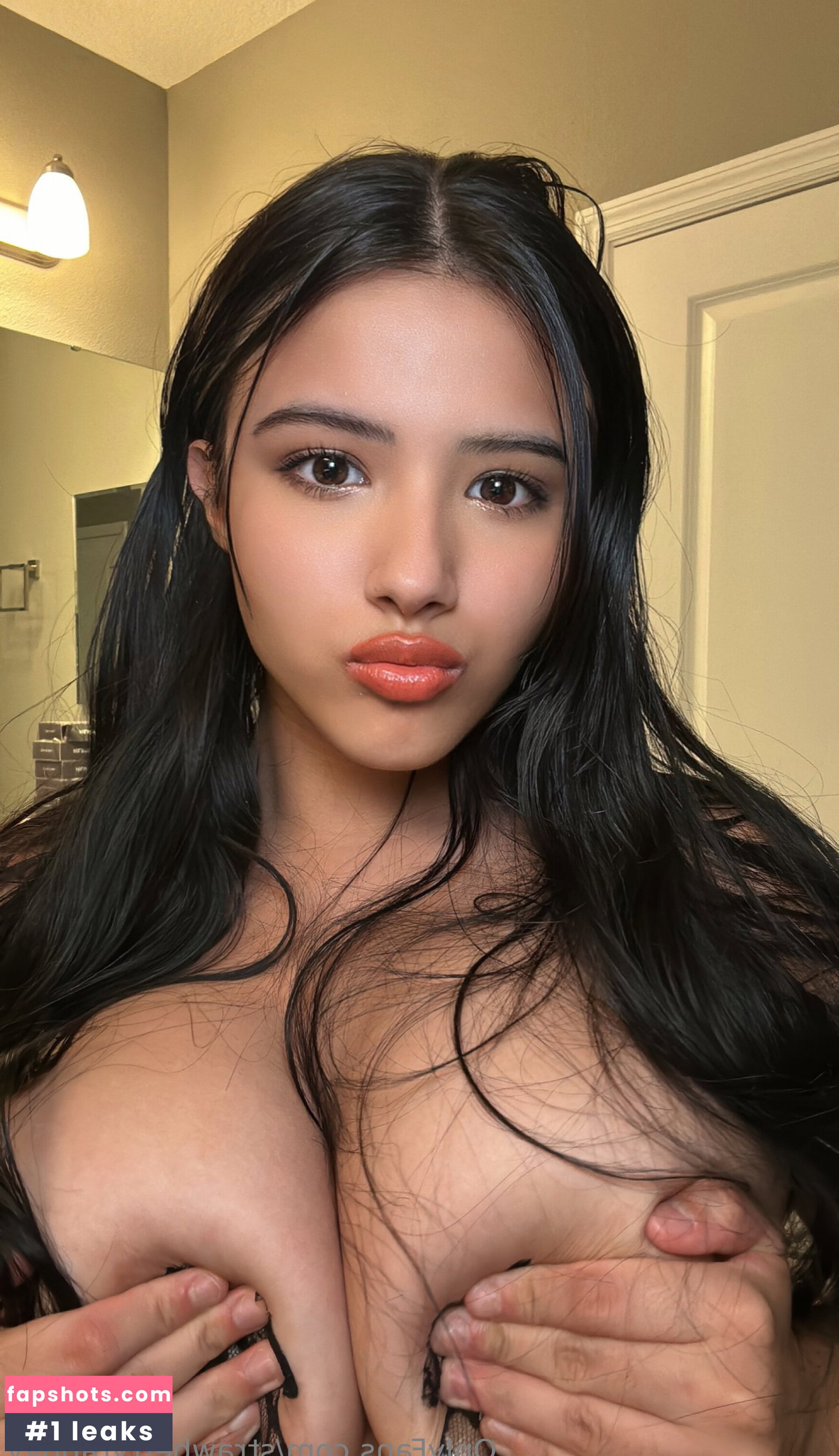 Tabitha Lookofsky gallery photo #31