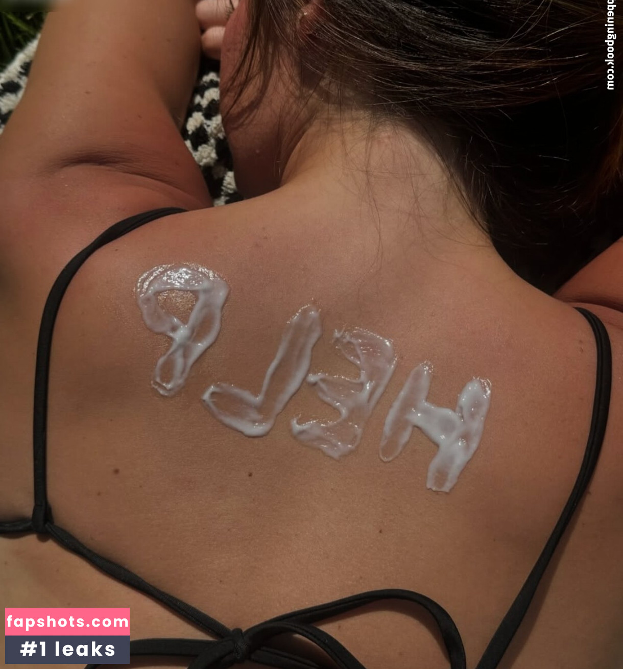 Tabitha Swatosh gallery photo #5