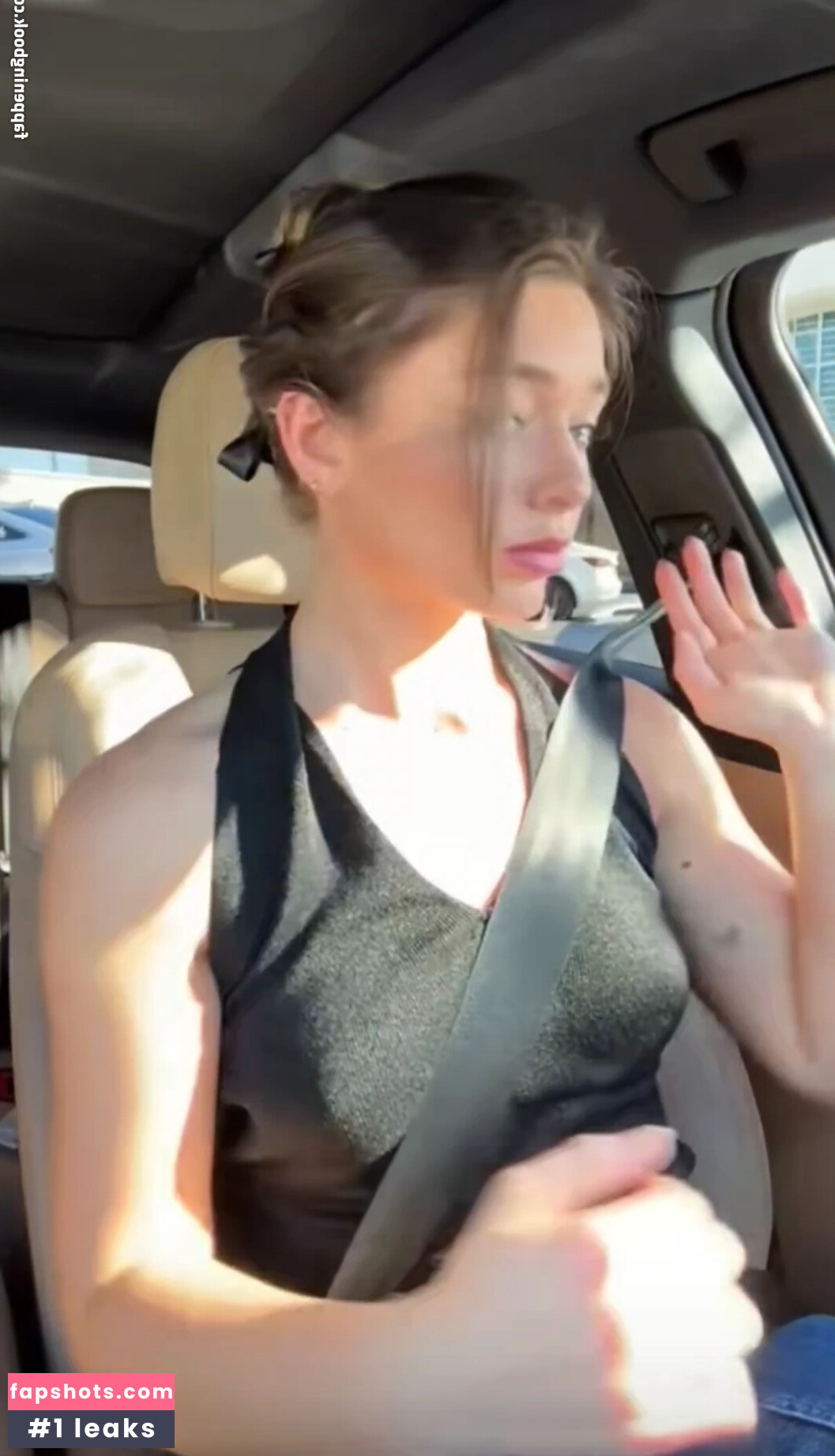 Tabitha Swatosh gallery photo #43