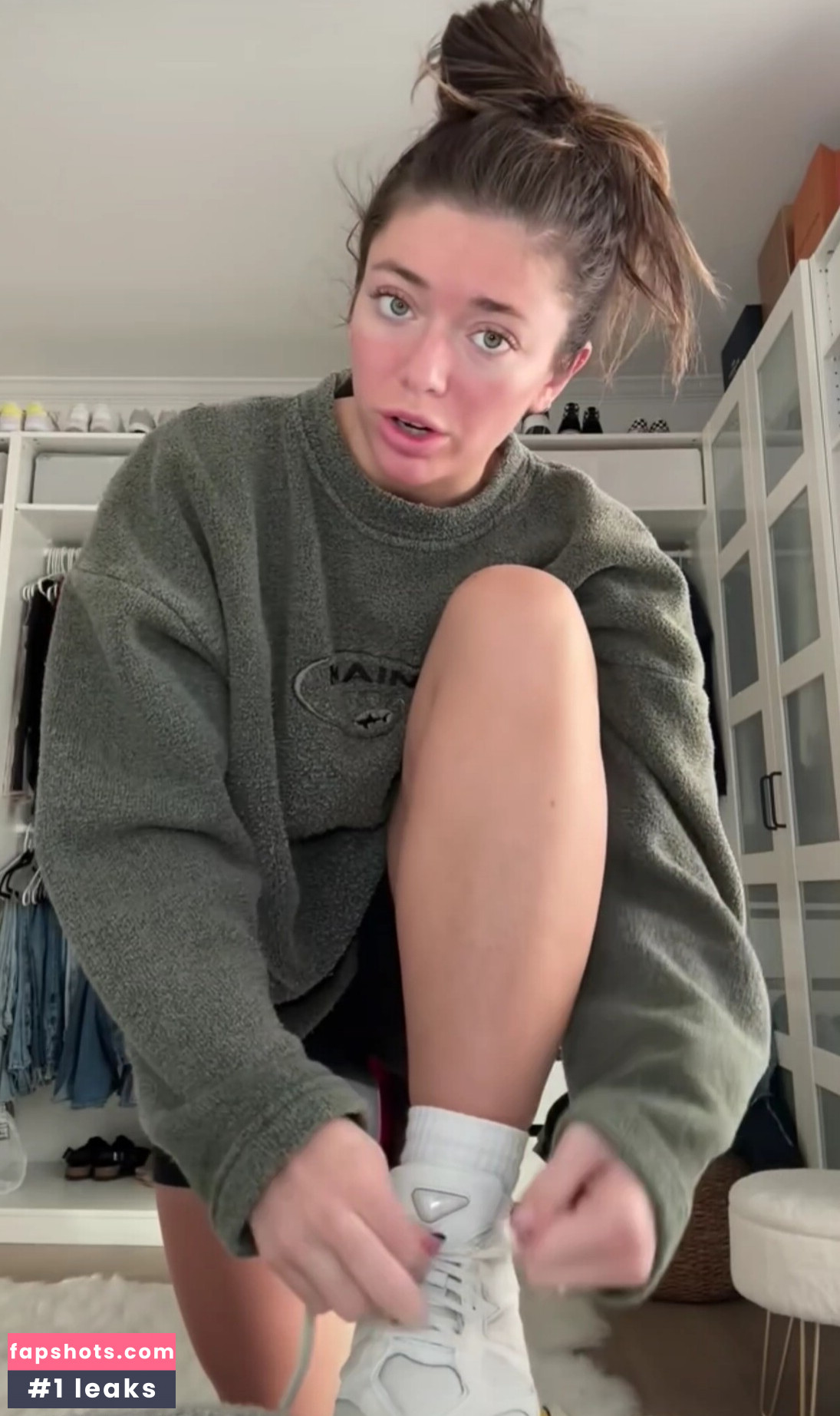 Tabitha Swatosh gallery photo #45