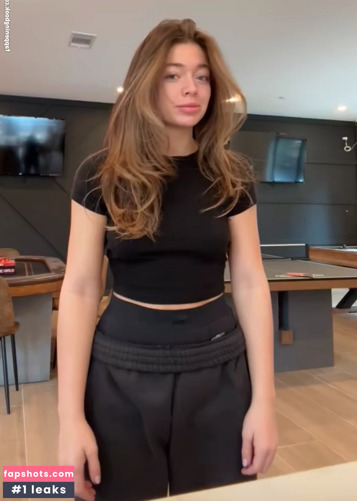 Tabitha Swatosh gallery photo #48