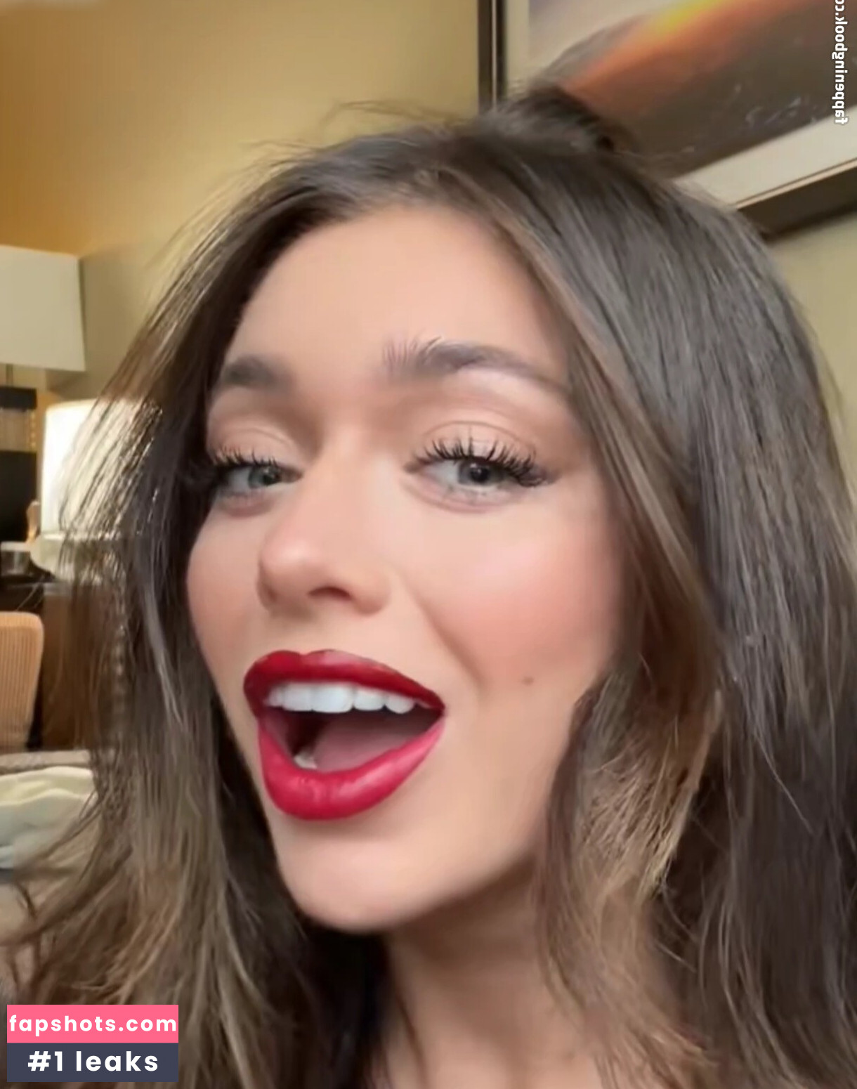 Tabitha Swatosh gallery photo #59