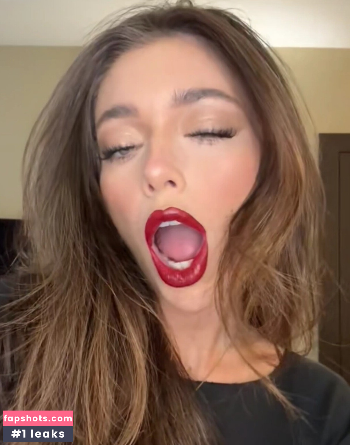 Tabitha Swatosh gallery photo #61