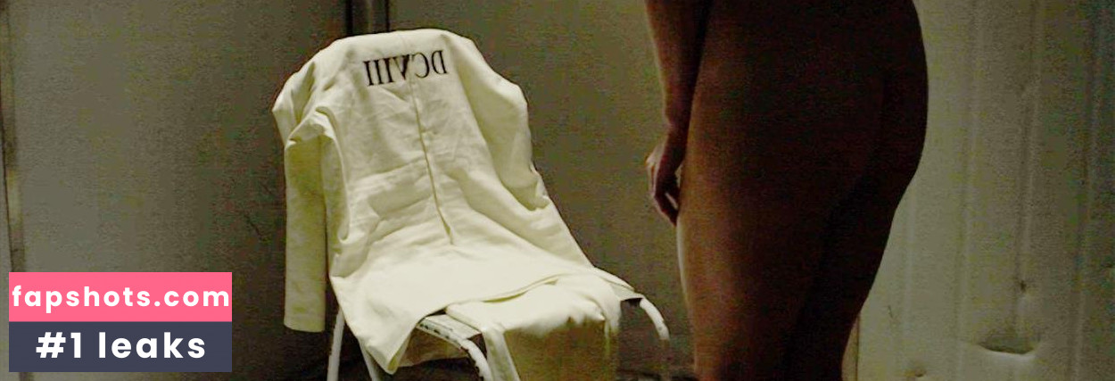 Tabrett Bethell gallery photo #5