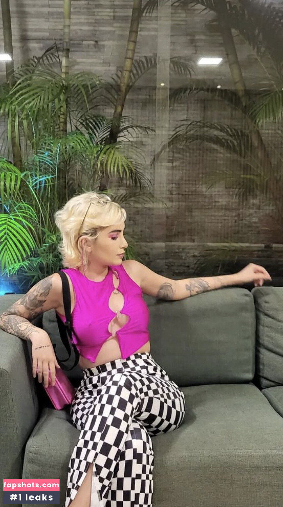 Taiga Tondorf gallery photo #46