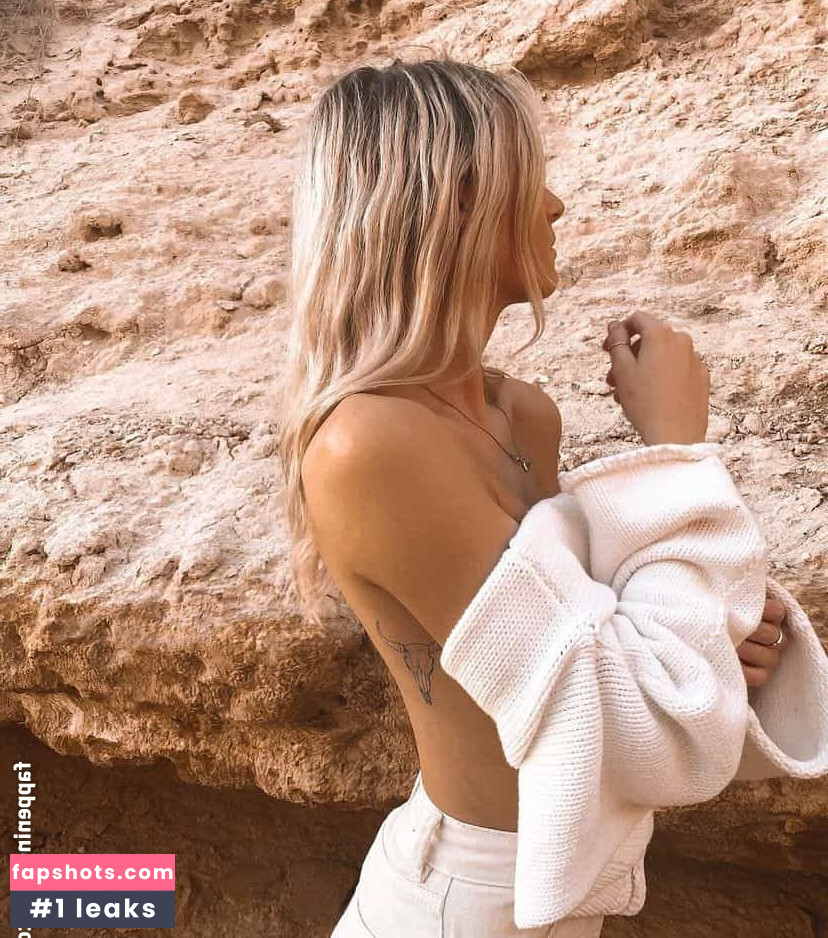 Taila Ella gallery photo #4