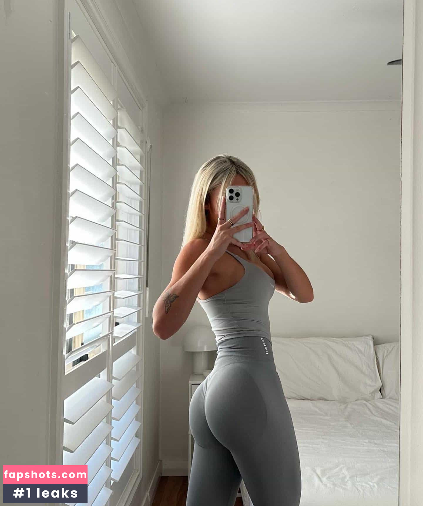 Taila Ella gallery photo #9