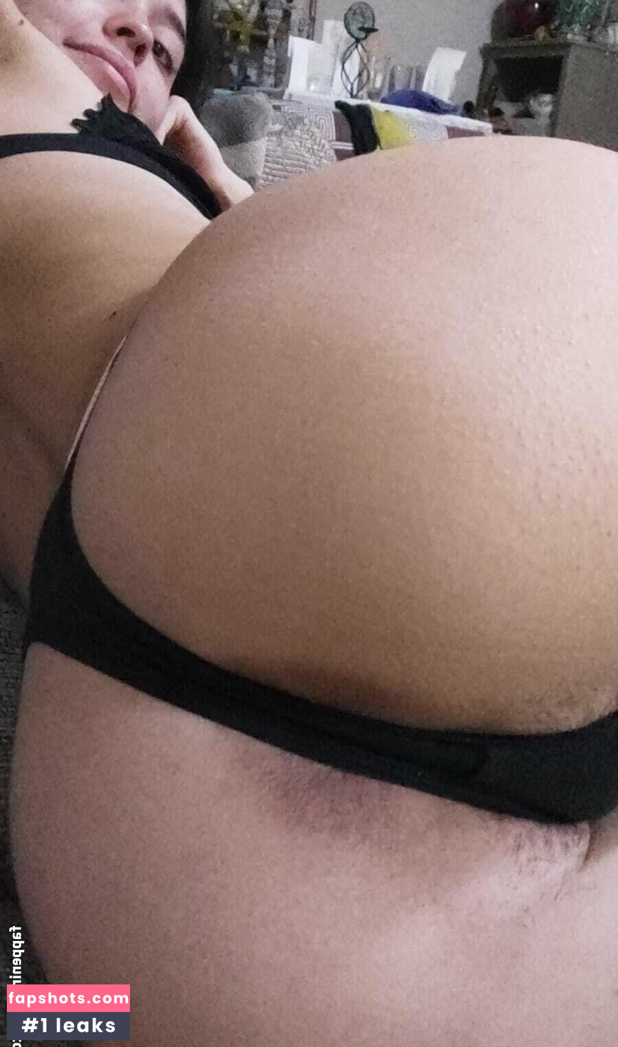 Tais Amanda gallery photo #16