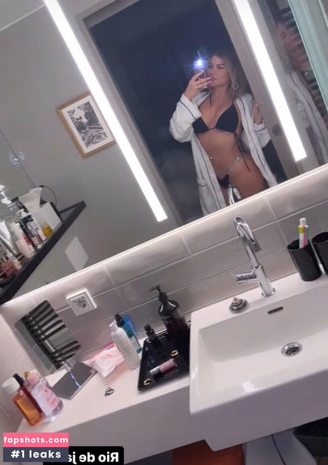 Tais Lambertini gallery photo #10