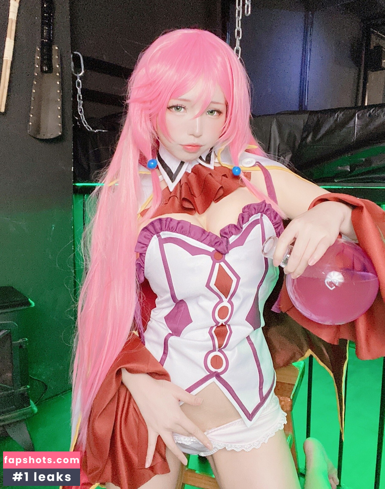 Takanashi Hanari gallery photo #16