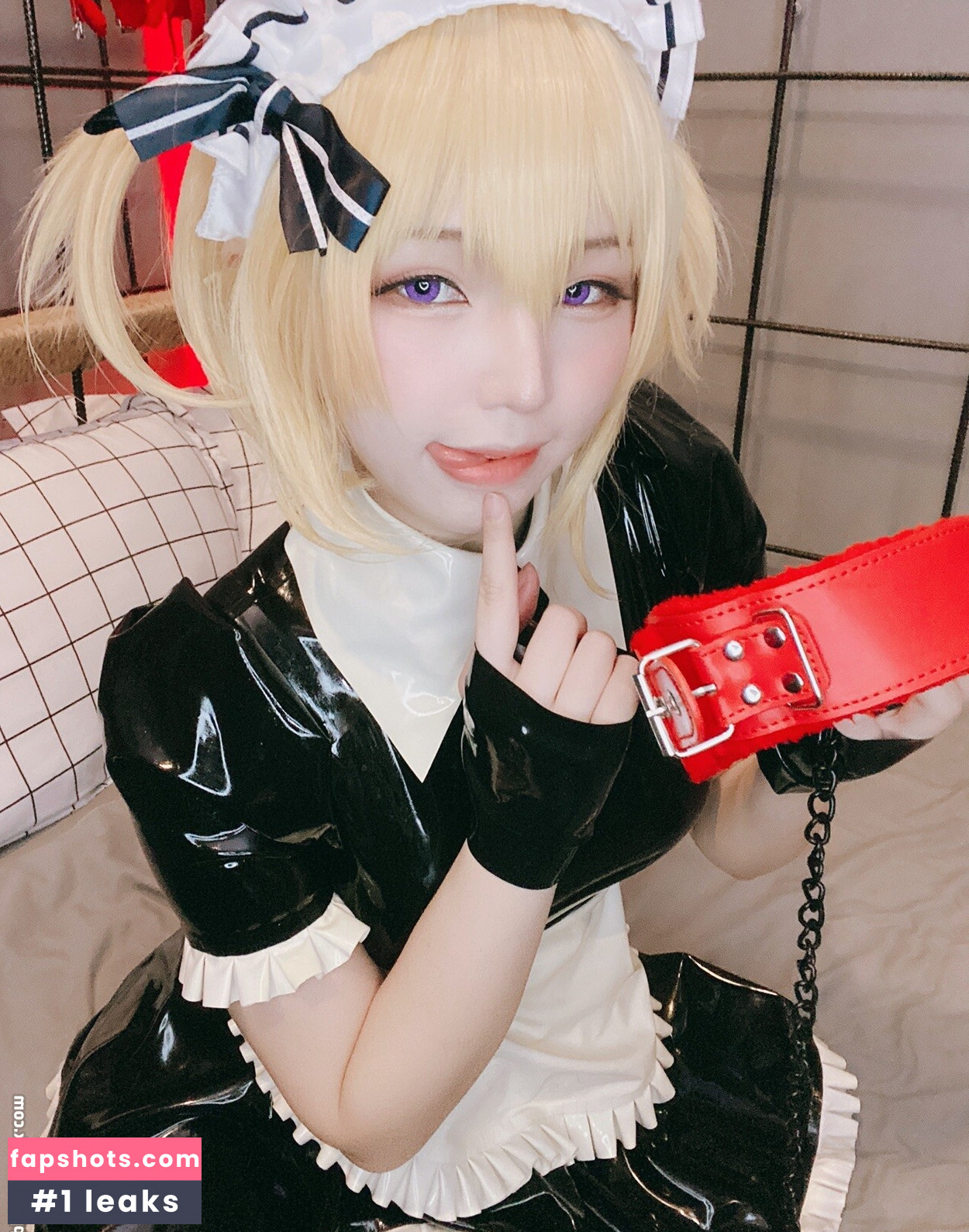 Takanashi Hanari gallery photo #3