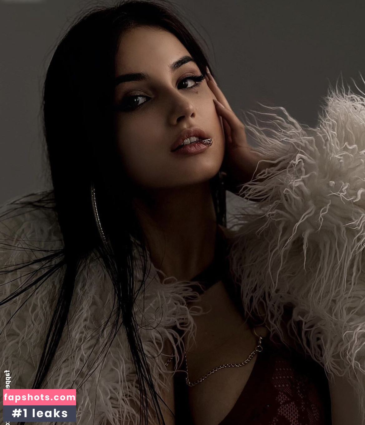 take a kate nude babe gallery