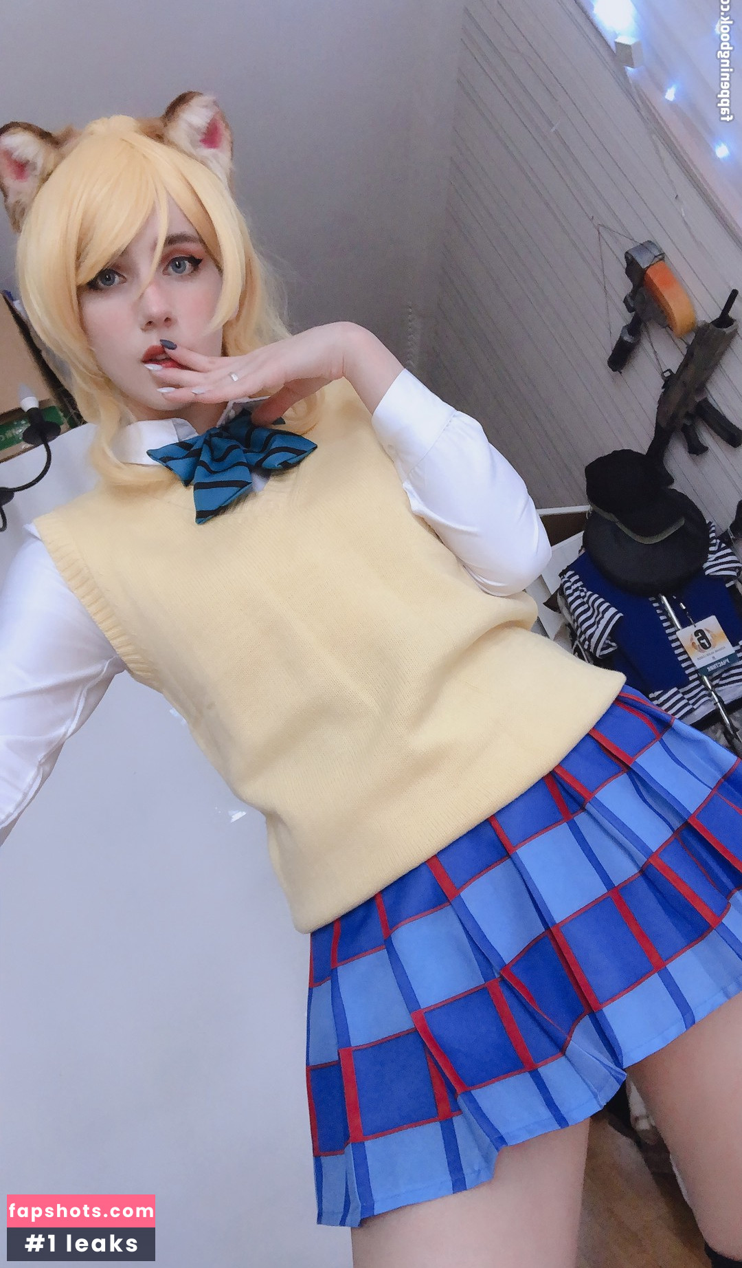 Takeomeow gallery photo #119