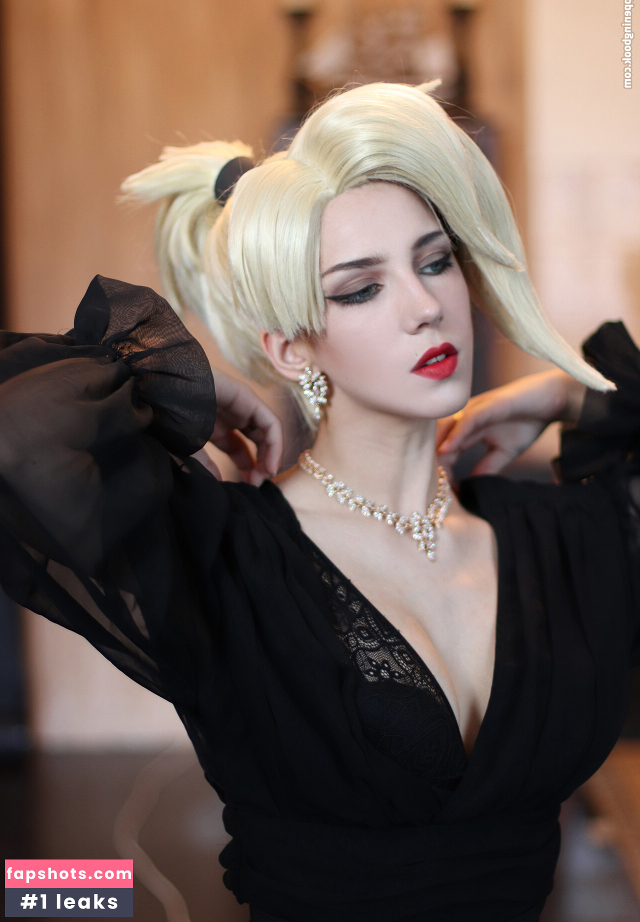 Takeomeow gallery photo #37