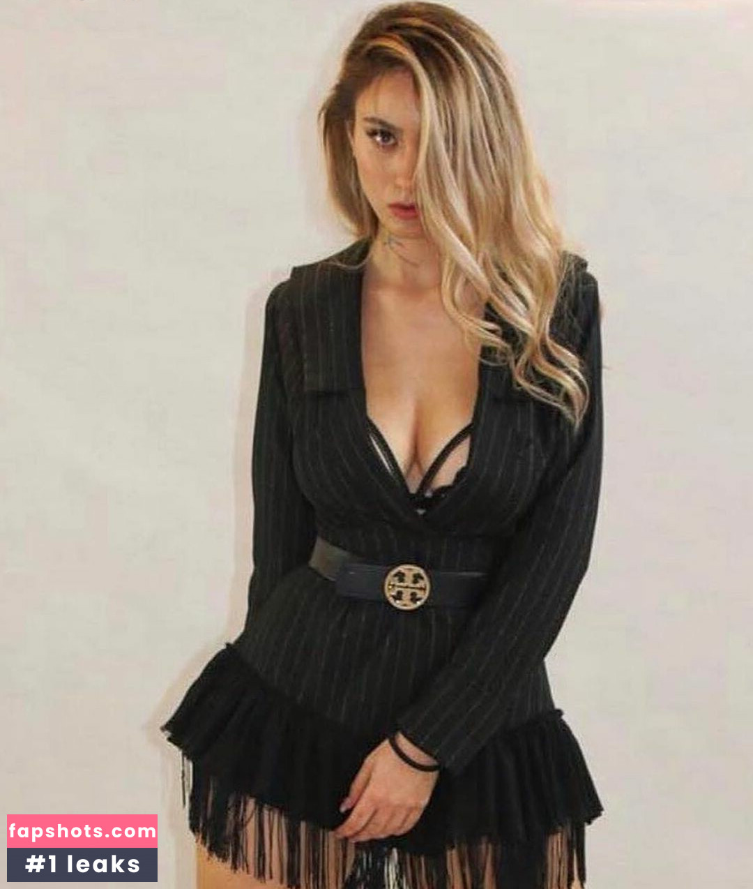 Talia Ron gallery photo #9