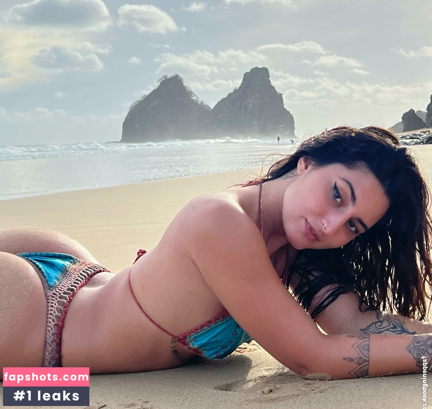 Talia Sereia gallery photo #9