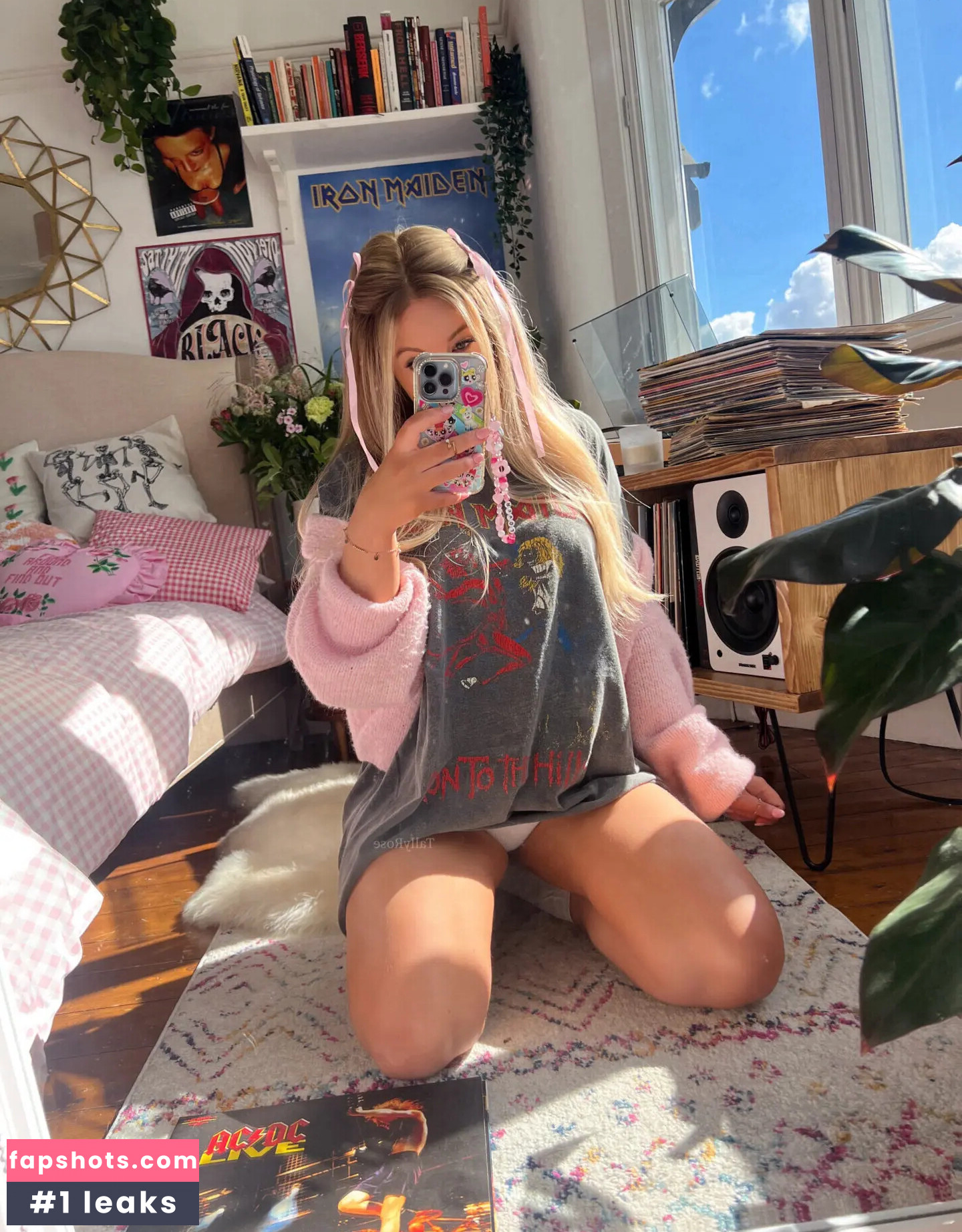 Tally Rose gallery photo #4