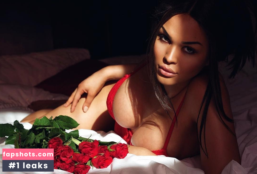 Talulah-Eve Brown gallery photo #59