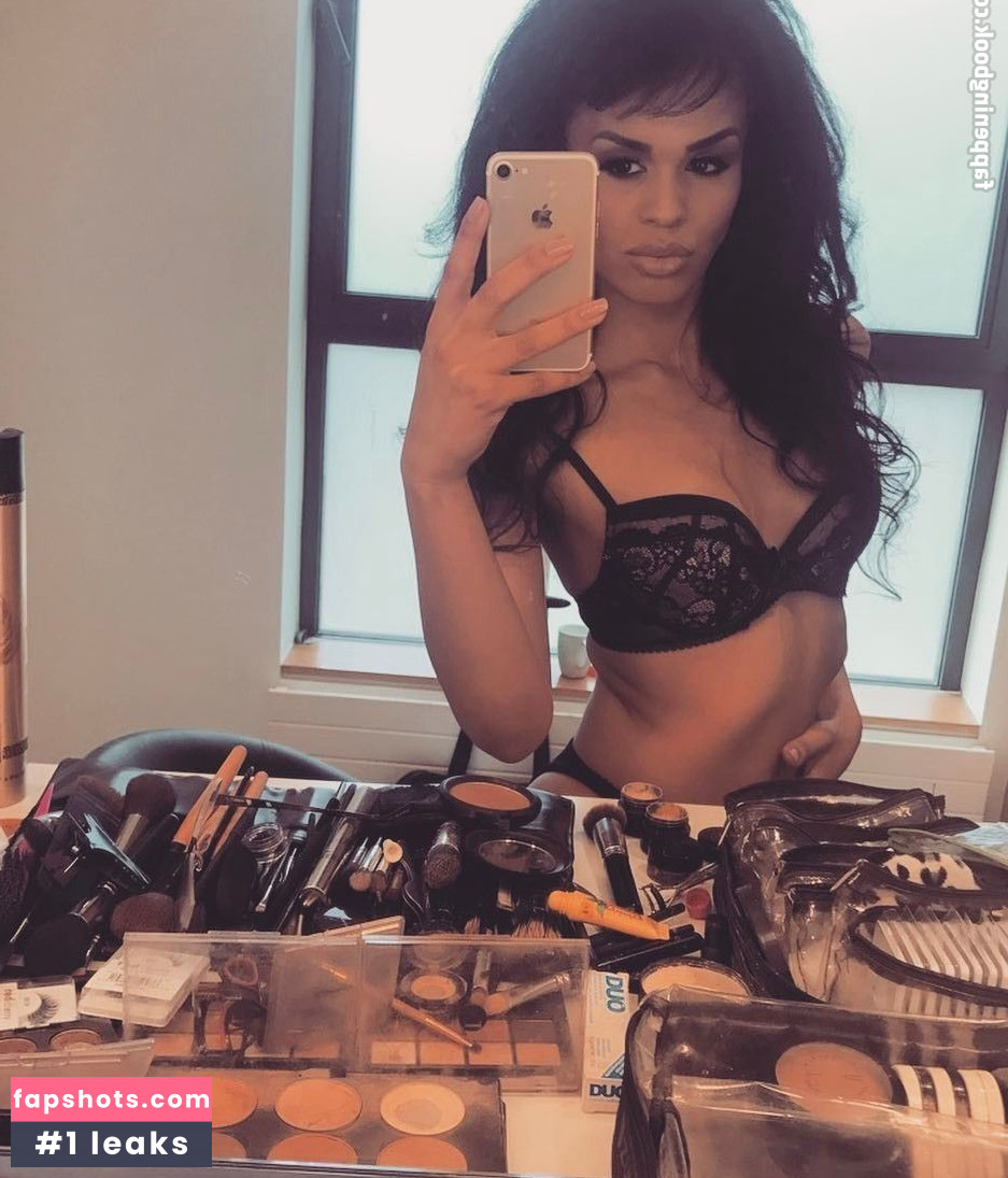 Talulah-Eve Brown gallery photo #79