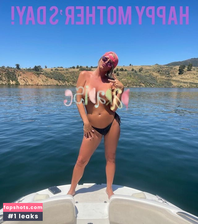 Tamar House nude babe gallery