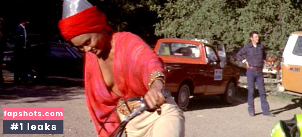 Tamara Dobson gallery photo #2