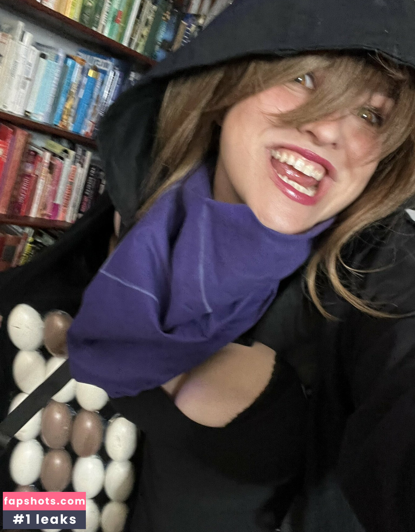 Tamara Lynn Chambers nude babe gallery