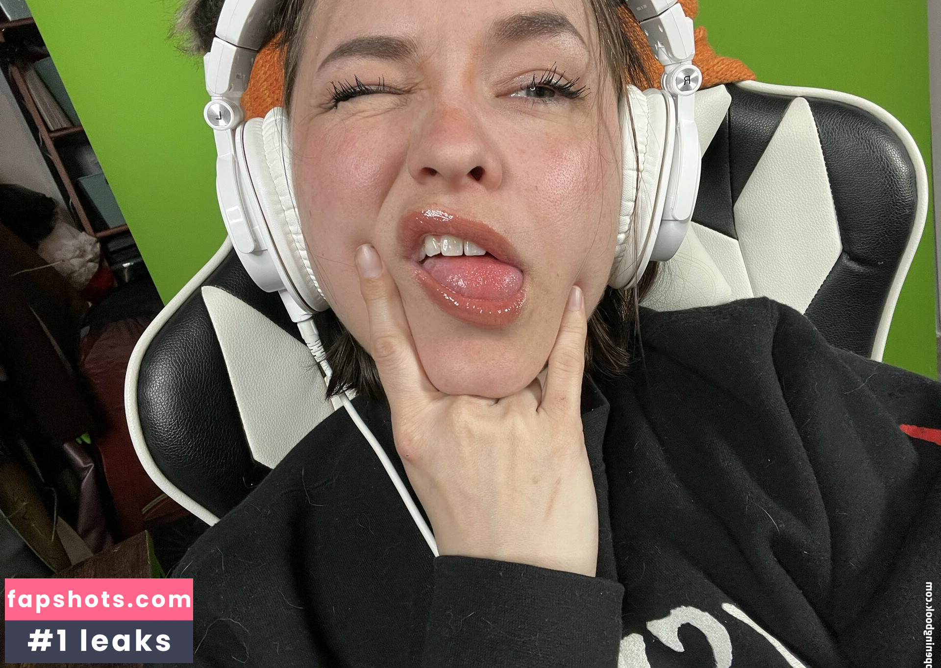 Tamara Lynn Chambers gallery photo #15