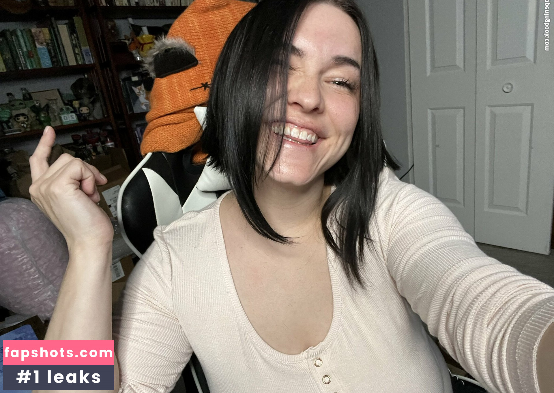 Tamara Lynn Chambers gallery photo #31