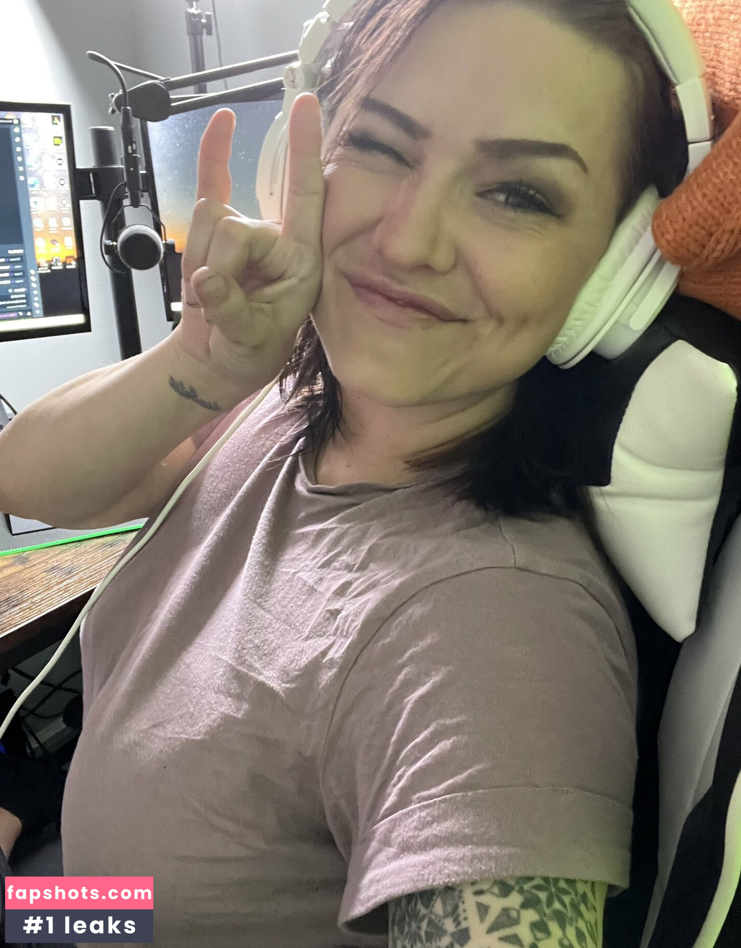 Tamara Lynn Chambers gallery photo #37