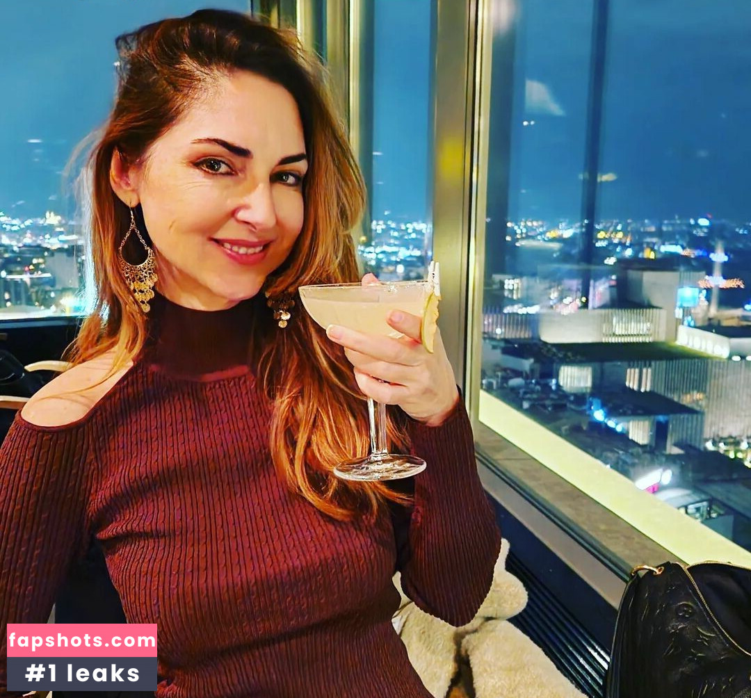 Tamara Wernli gallery photo #21