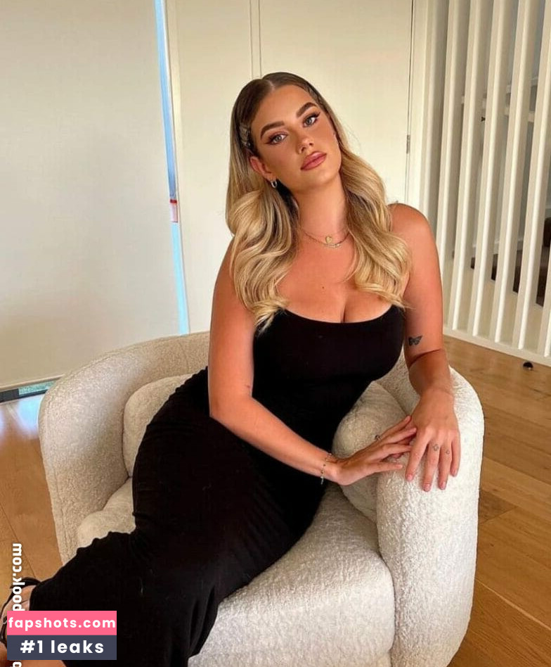 Tameeka Kerr gallery photo #2