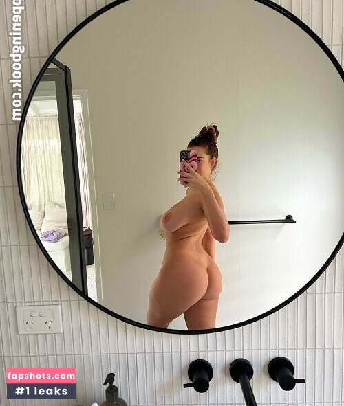 Tameeka Kerr gallery photo #38