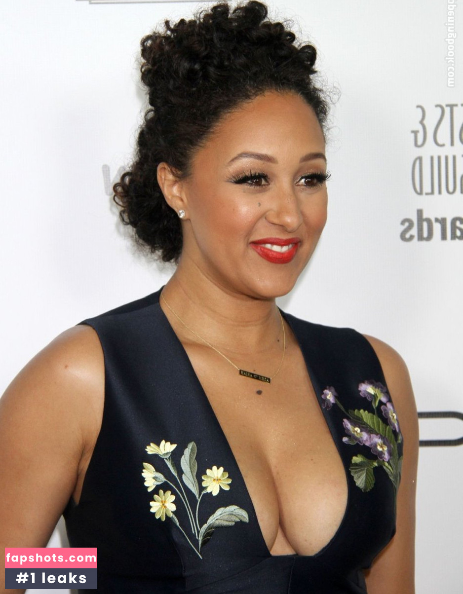 Tamera Mowry gallery photo #8