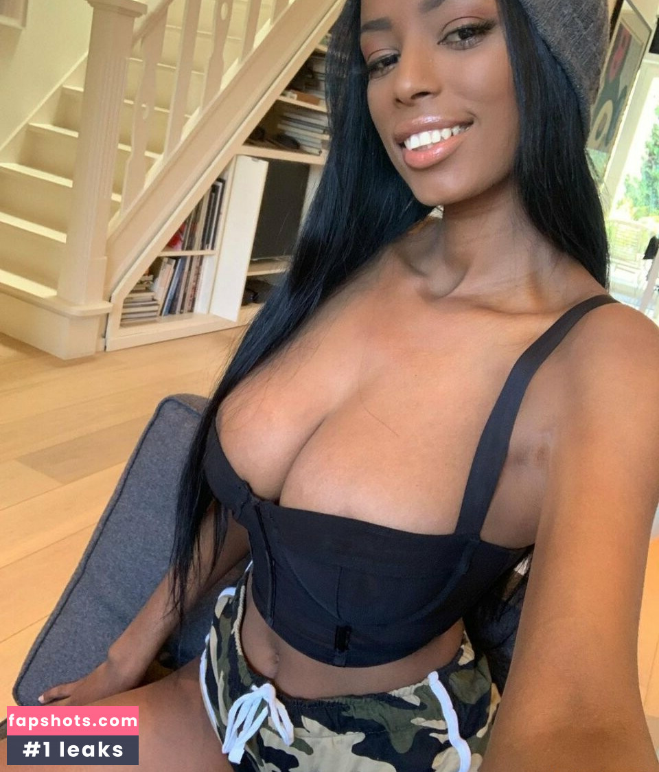 Tami Takala gallery photo #10