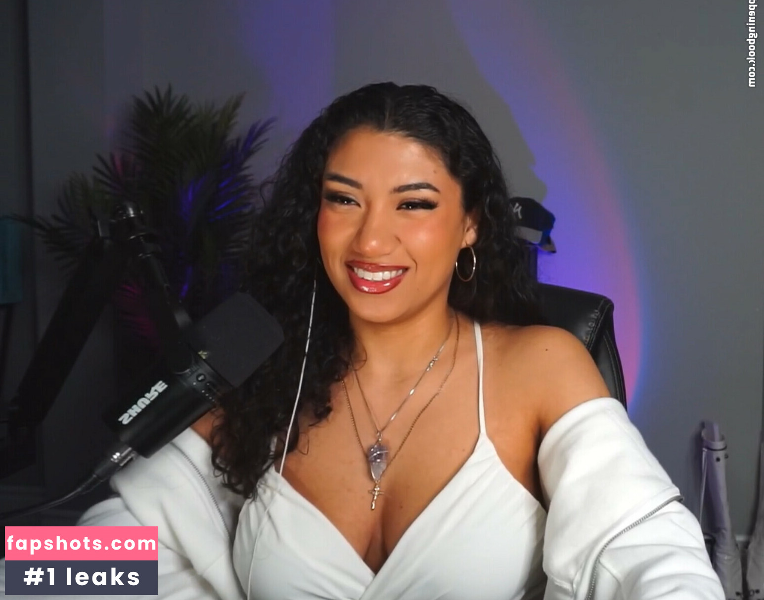 Tamia J gallery photo #17