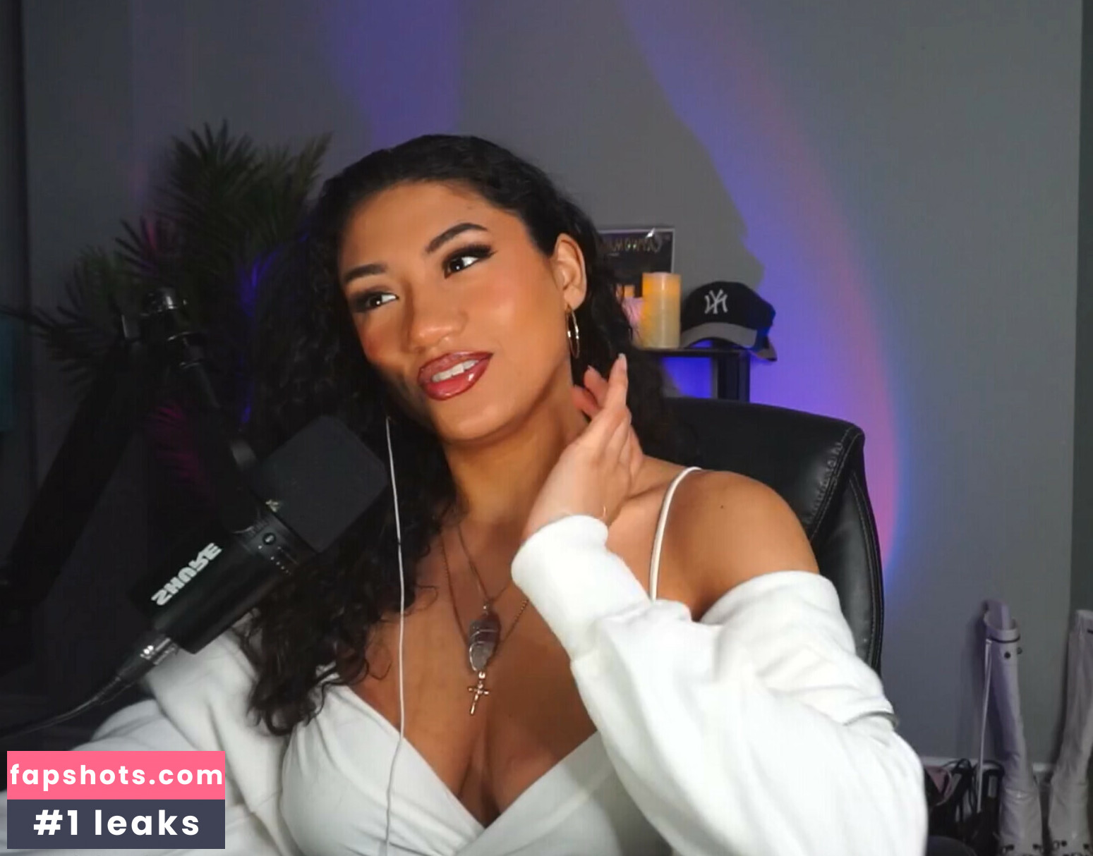 Tamia J gallery photo #18