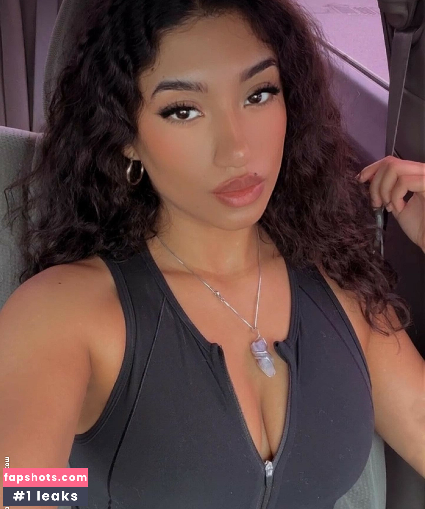 Tamia J gallery photo #23