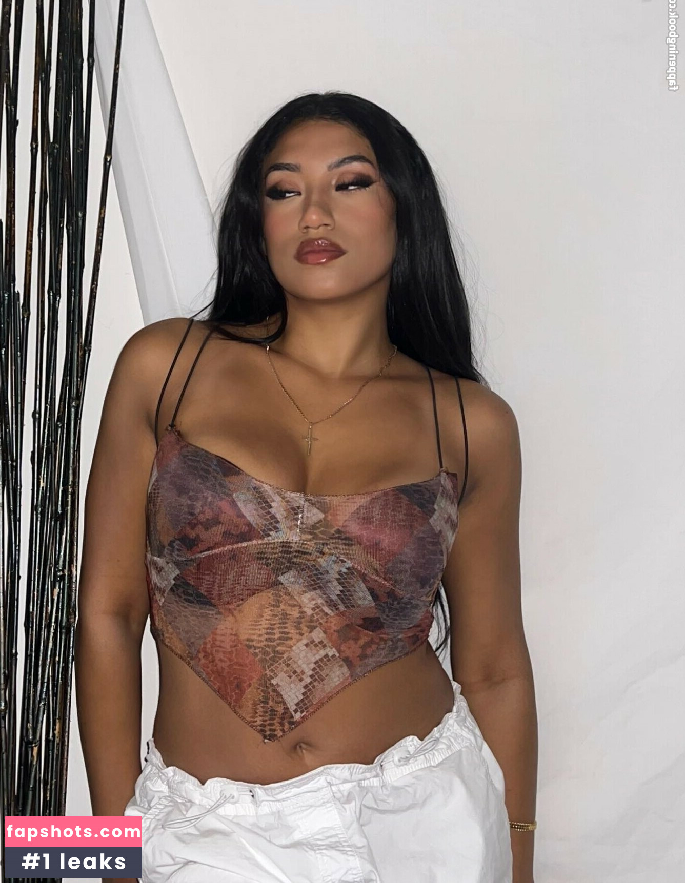 Tamia J gallery photo #29