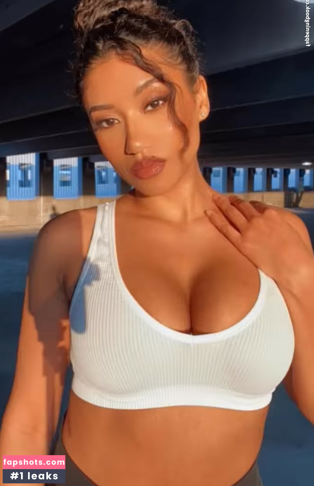 Tamia J gallery photo #35