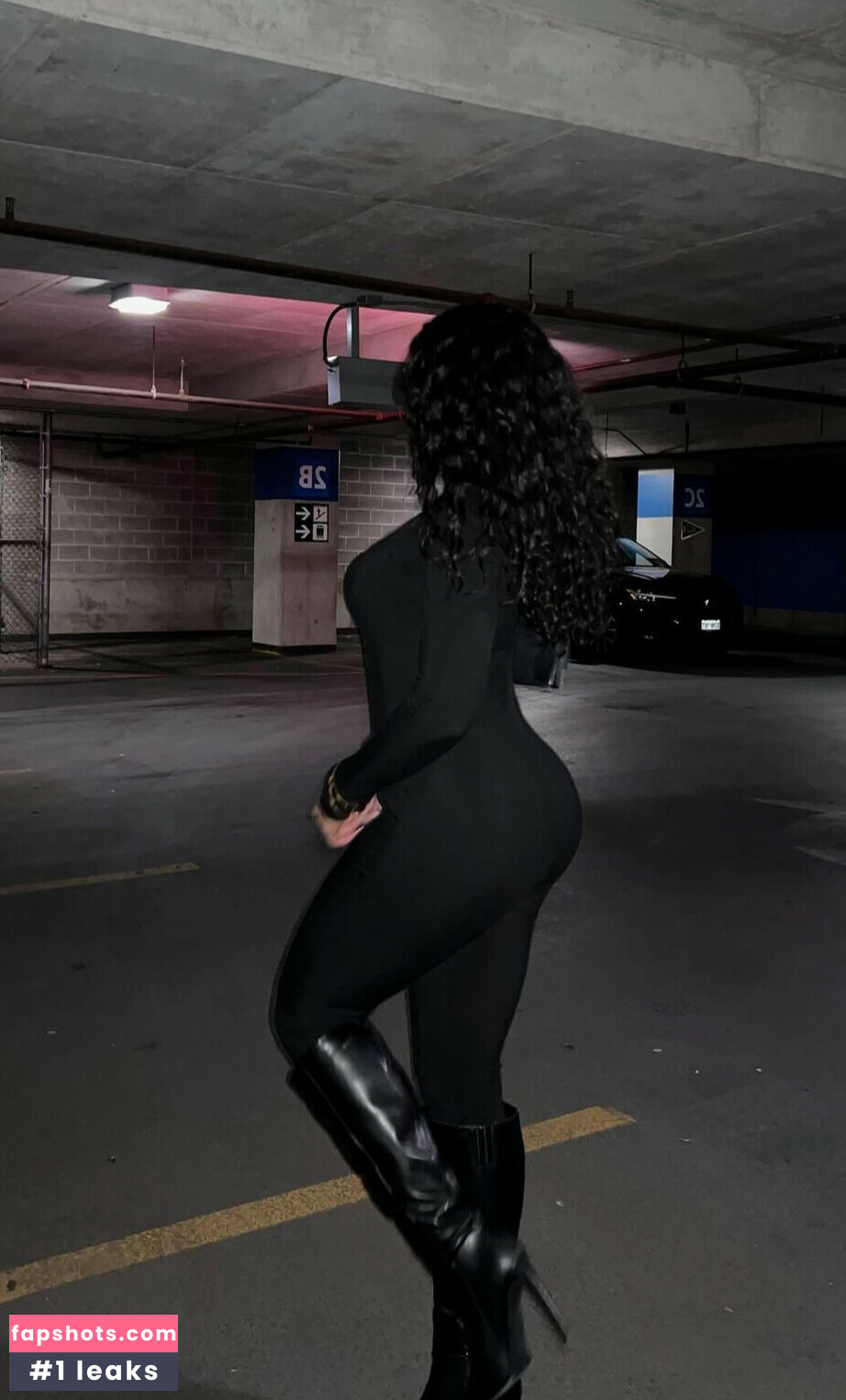 Tamia J gallery photo #10