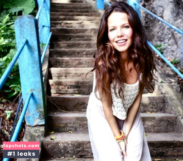 Tammin Sursok gallery photo #7