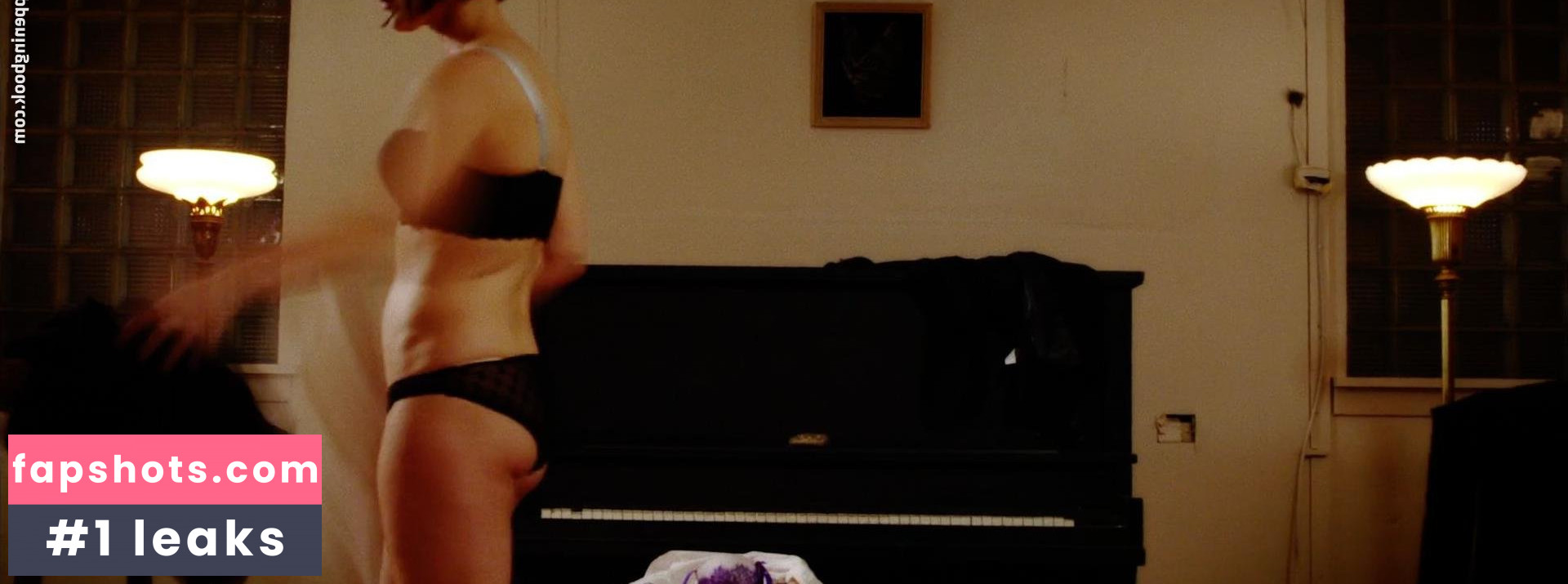 Tammy Gillis gallery photo #4