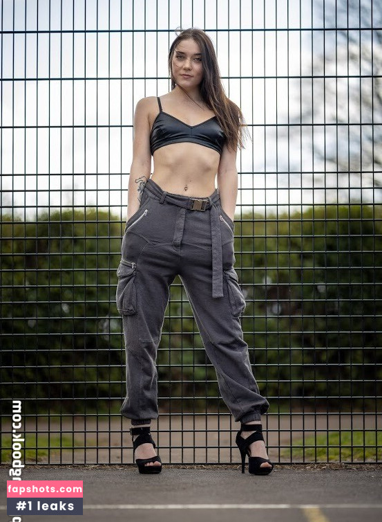 Tamsyn Hilton gallery photo #11