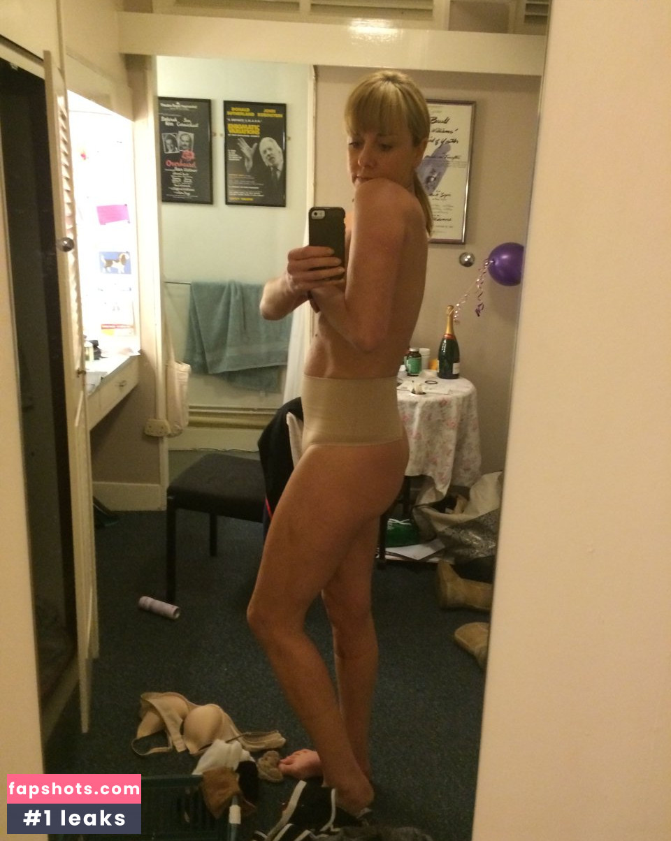 Tamzin Outhwaite Nahé úniky fotek pouze od fanoušků #28 - Fapshots