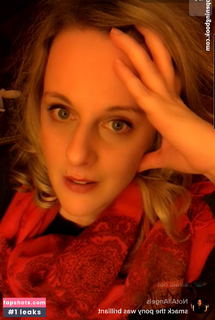 Tan Smith gallery photo #16