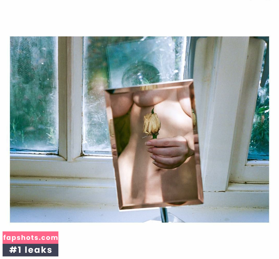 Tan Smith gallery photo #6