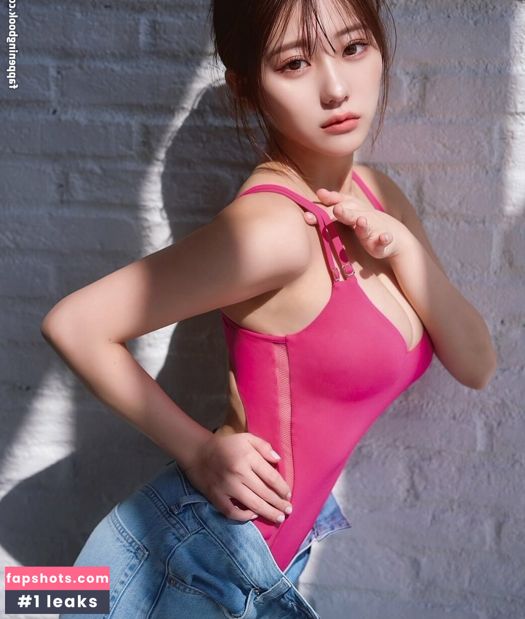 Tanaka Miku gallery photo #2