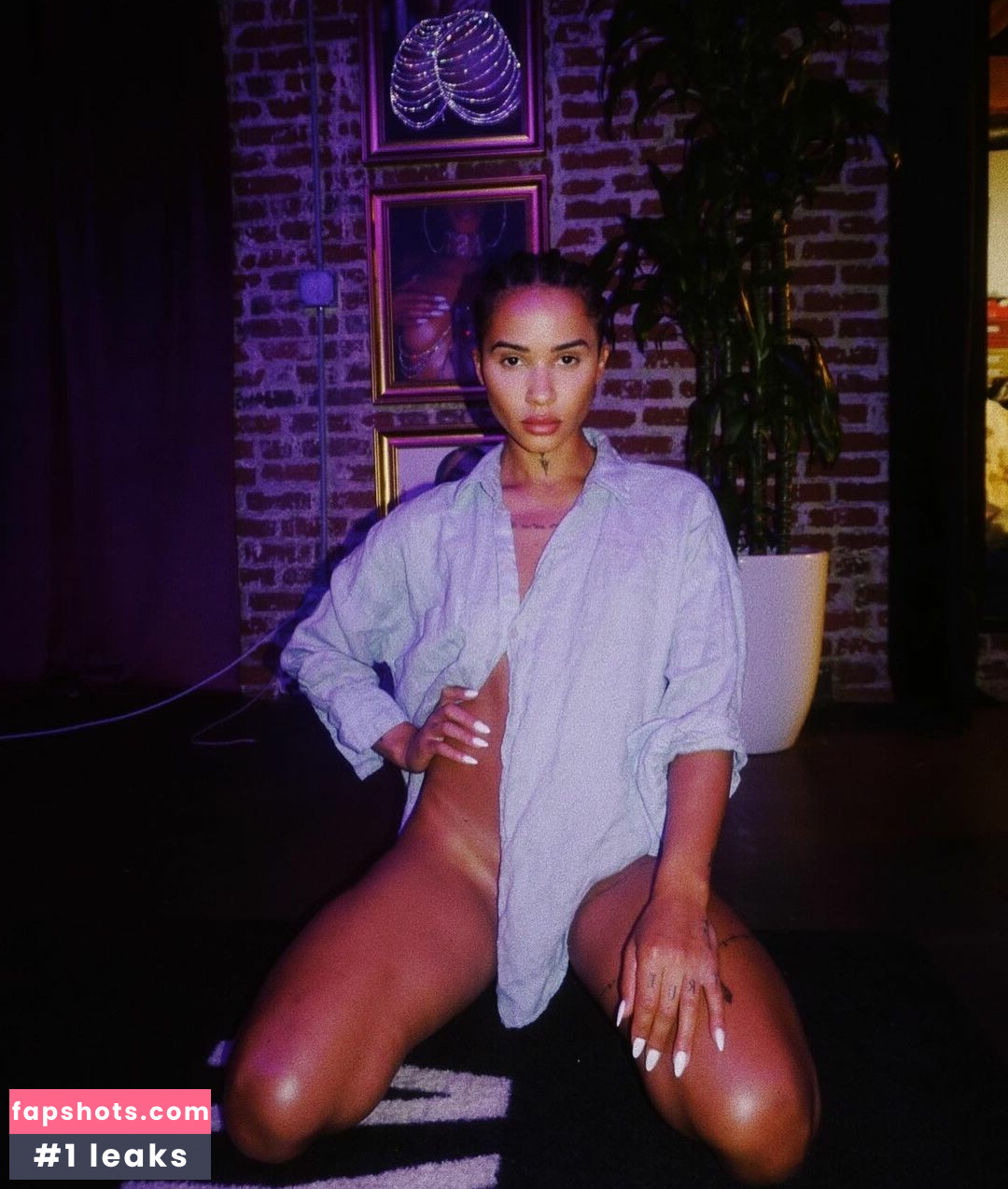 Tanaya Henry gallery photo #10