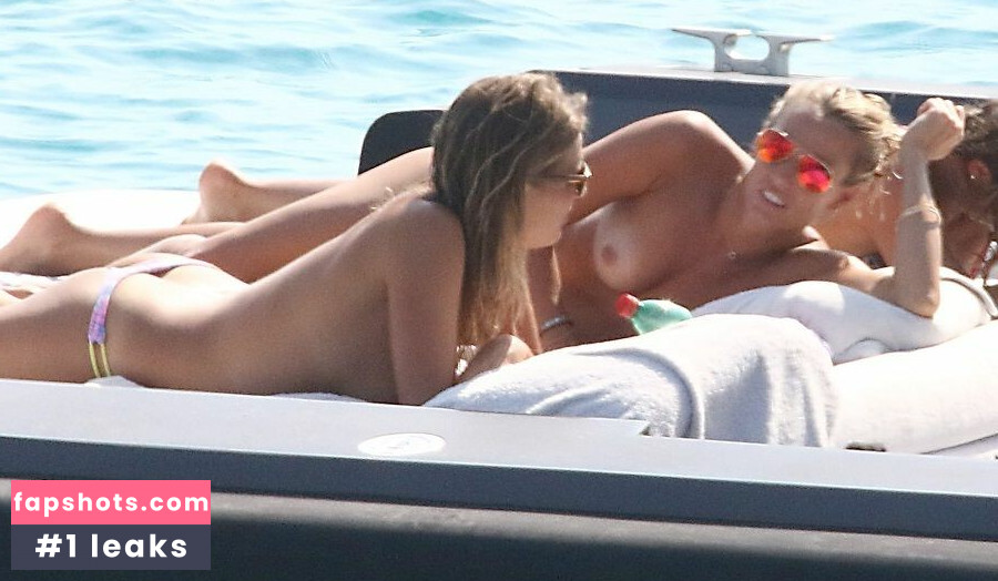 Tania Cagnotto nude babe gallery